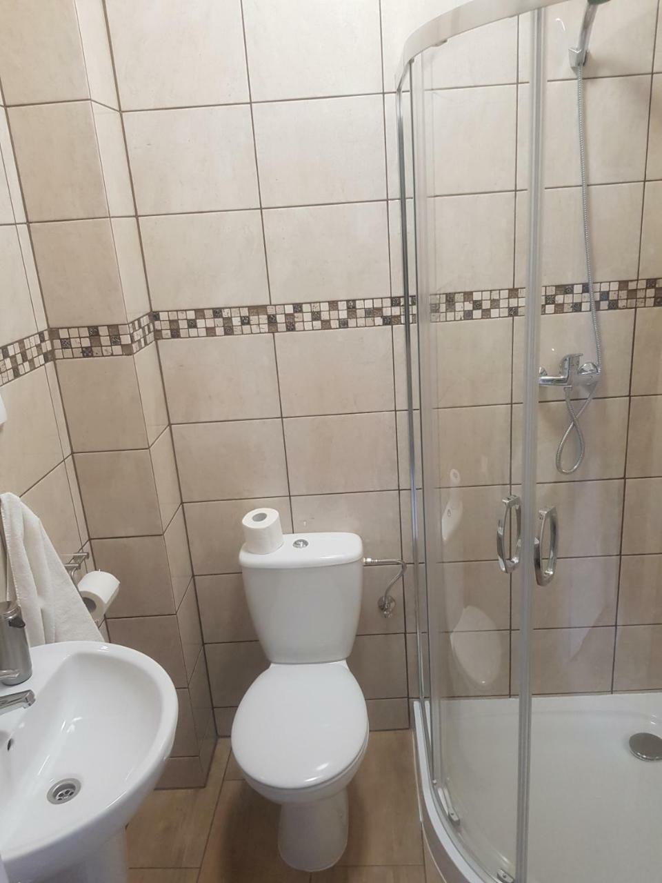 M&M Spanie Leszno  Bagian luar foto